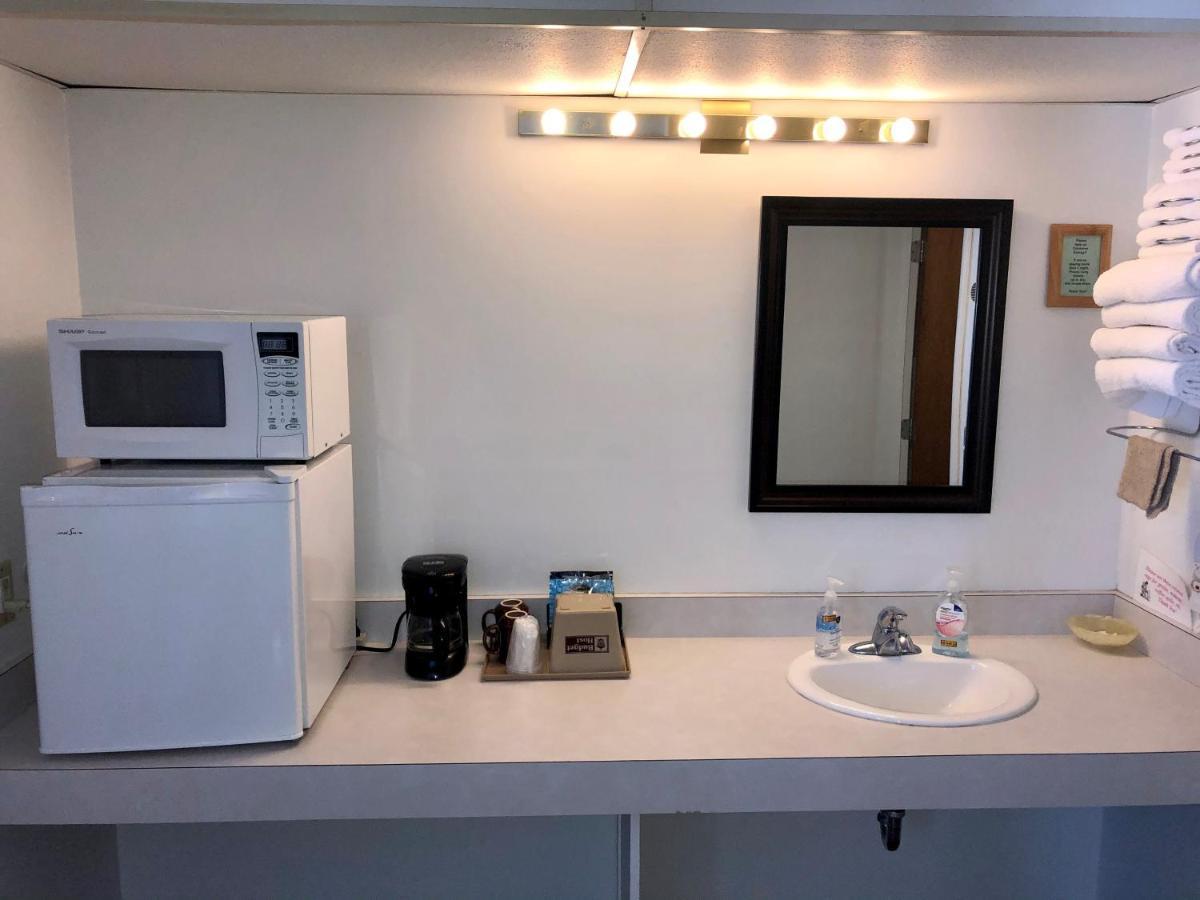 Budget Host Inn Ironwood Esterno foto