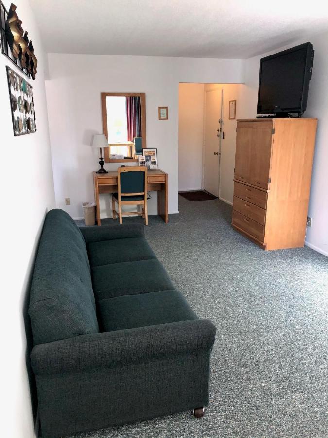 Budget Host Inn Ironwood Esterno foto