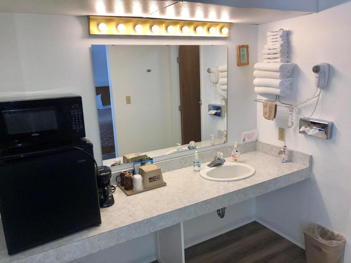 Budget Host Inn Ironwood Esterno foto