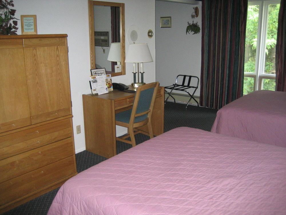 Budget Host Inn Ironwood Esterno foto
