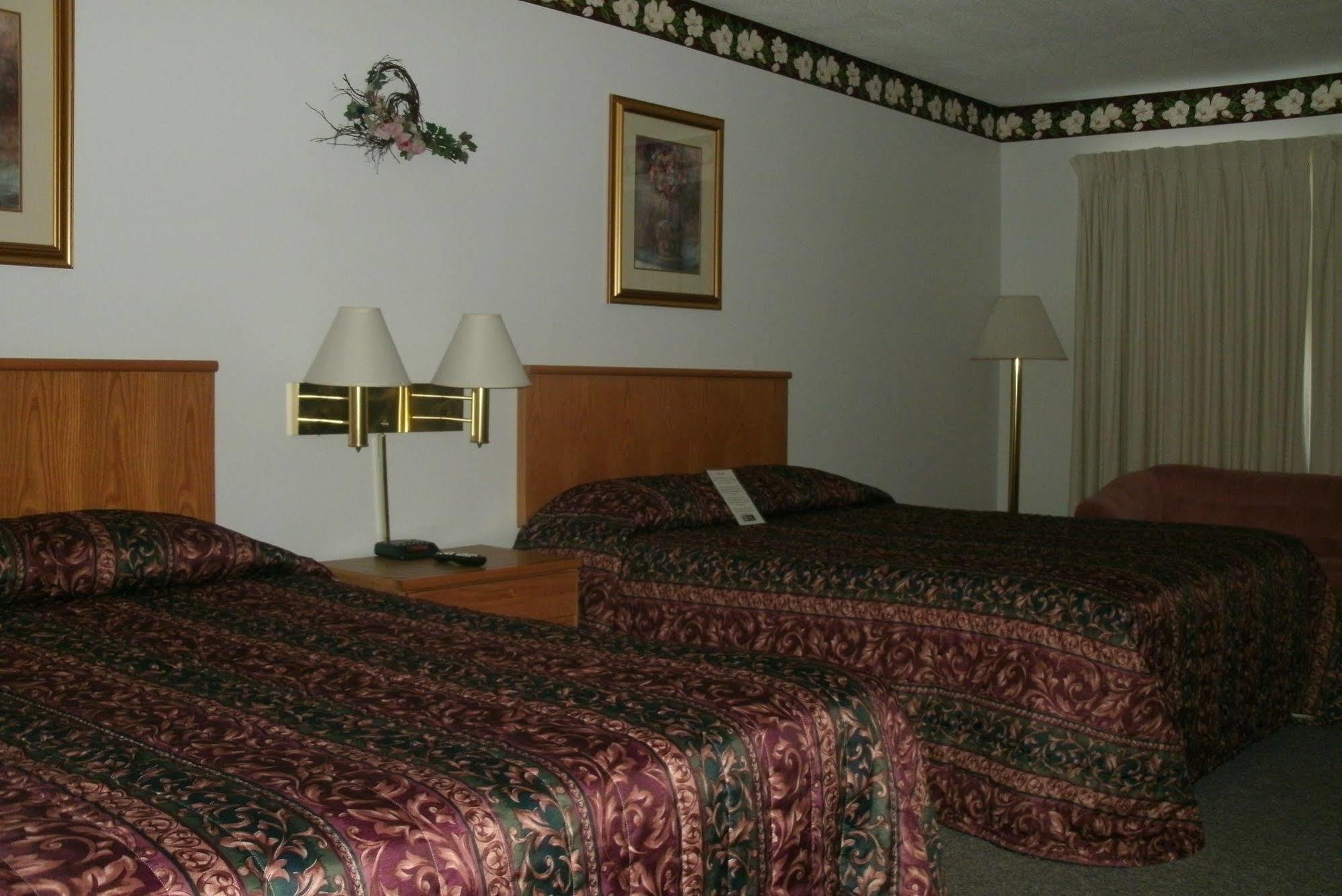 Budget Host Inn Ironwood Esterno foto